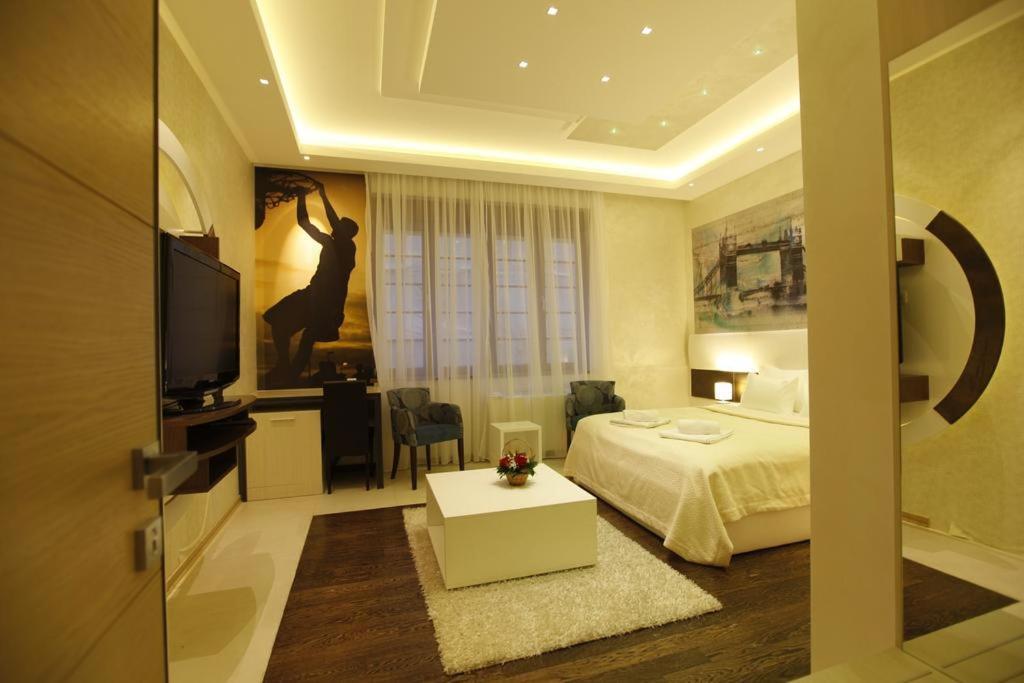 Privilege Suites By Central Park Beograd Ruang foto